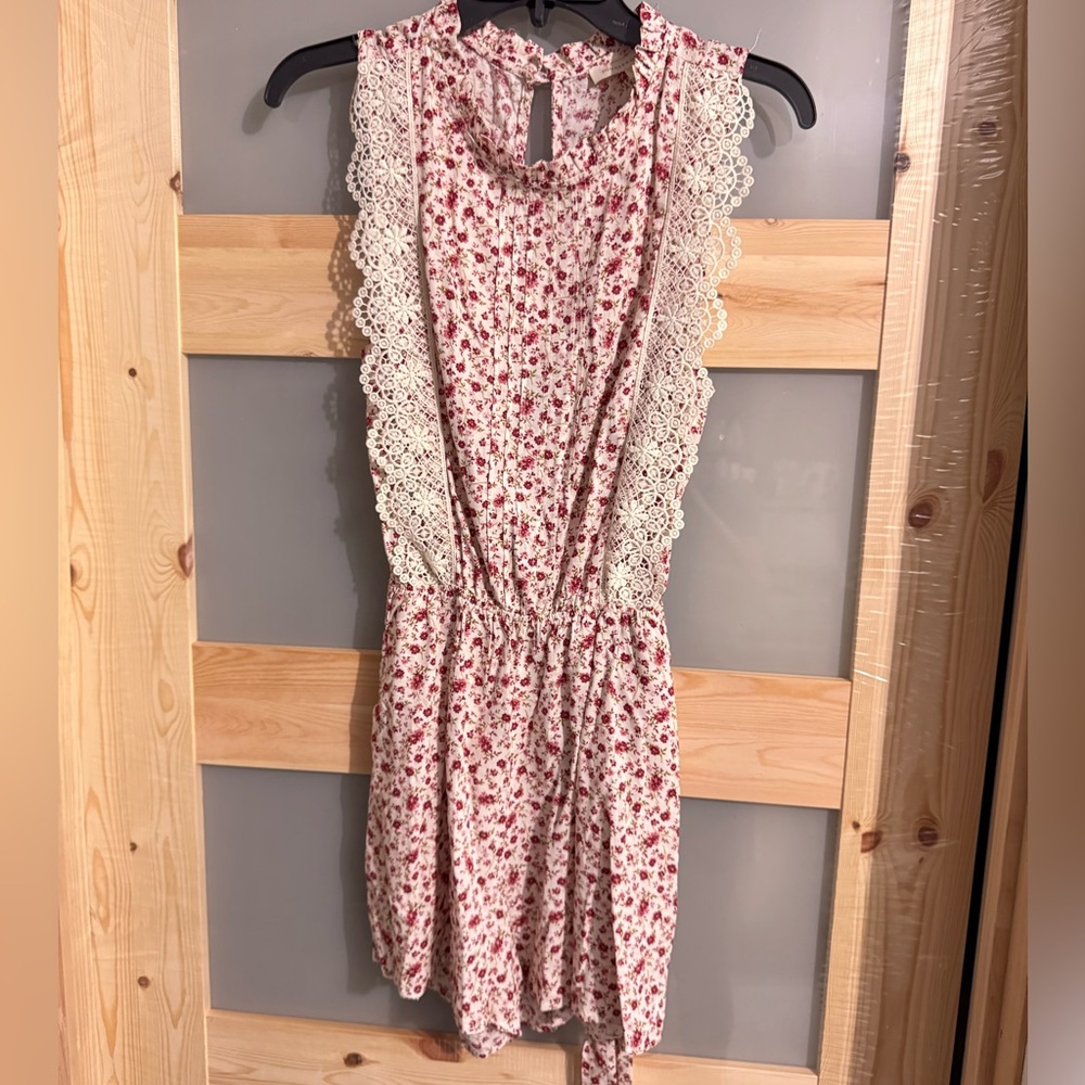 Monteau Los Angeles pretty lace trim romper